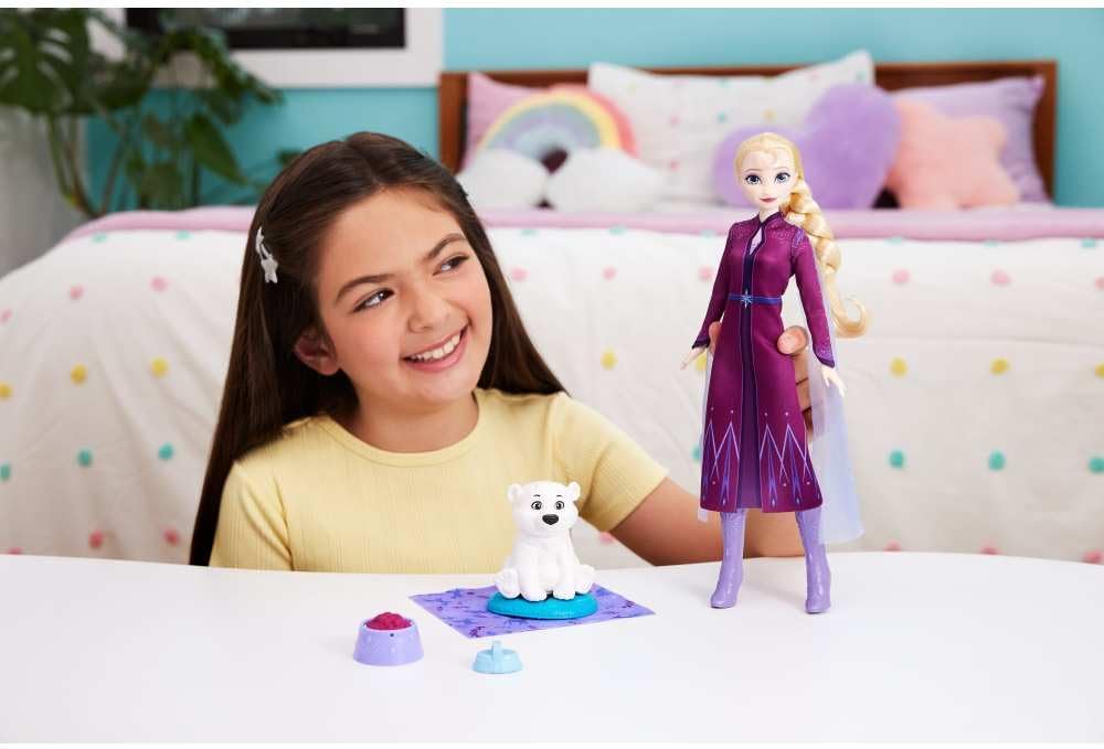 Disney La Reine des Neiges Elsa avec ourson et 4 accessoires Mattel – Image 7