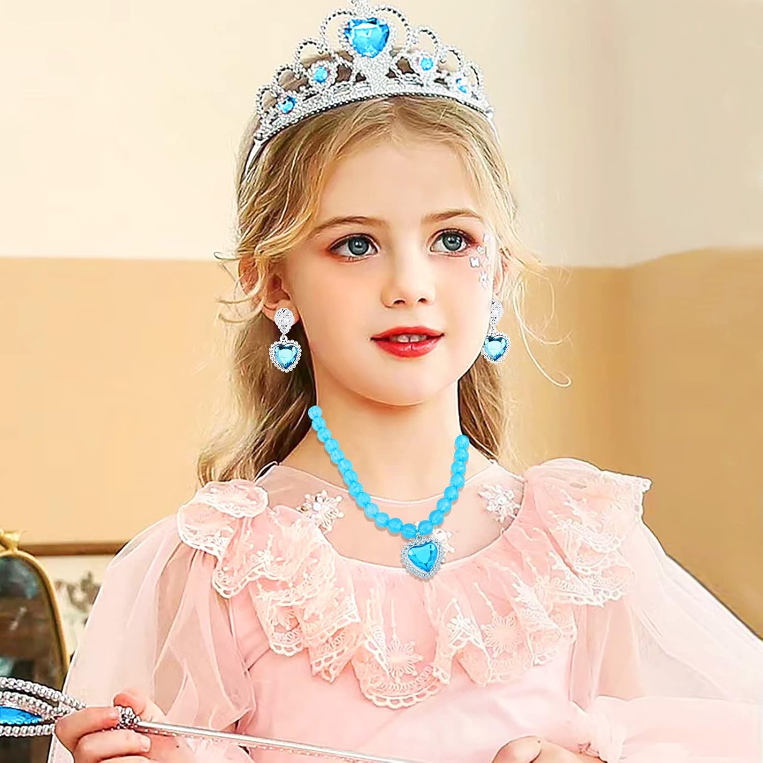 Coffret 8 accessoires Elsa La Reine des Neiges avec bague et tresse – Image 7