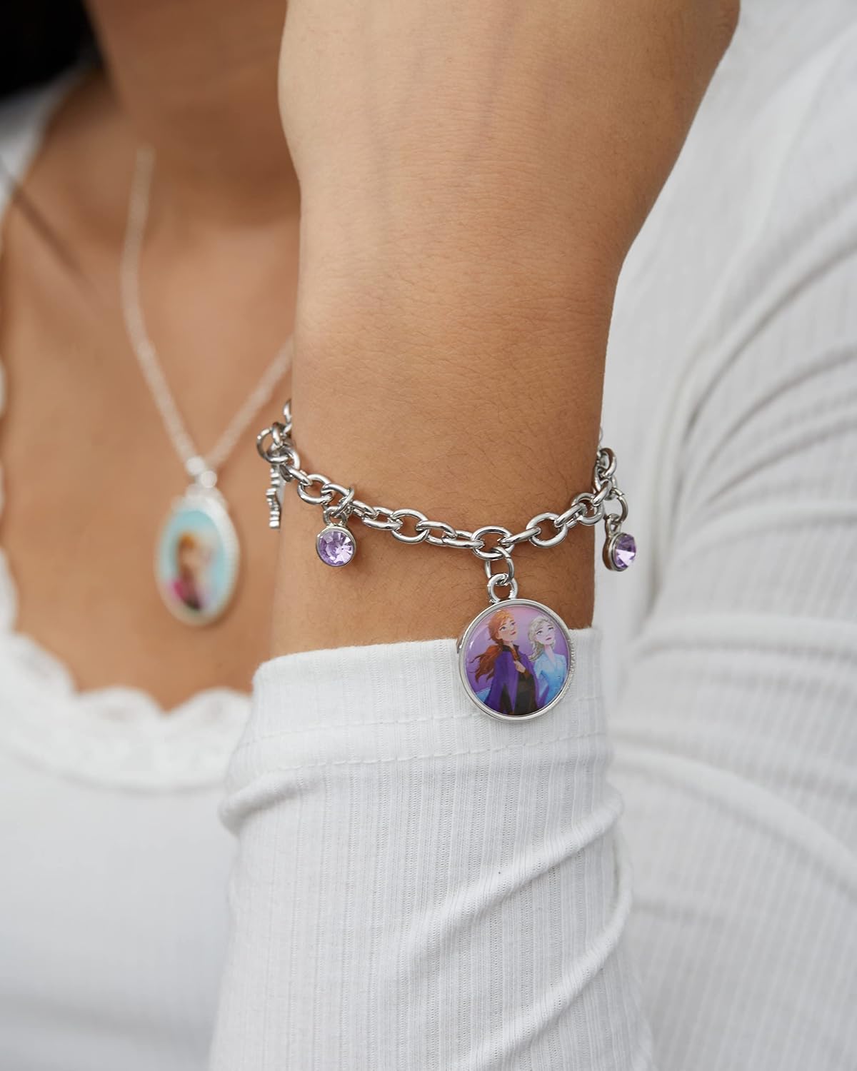 Bracelet à breloques violet Disney La Reine des Neiges – Image 2
