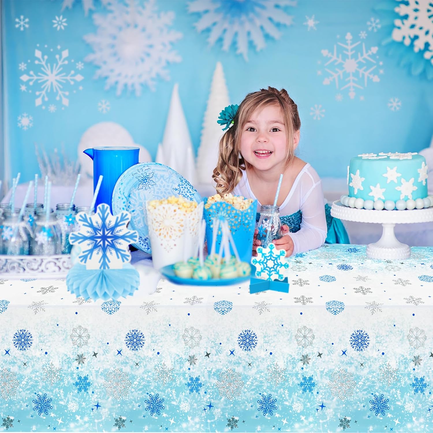 Nappe d'anniversaire Reine des Neiges en plastique jetable 54 x 108 – Image 5