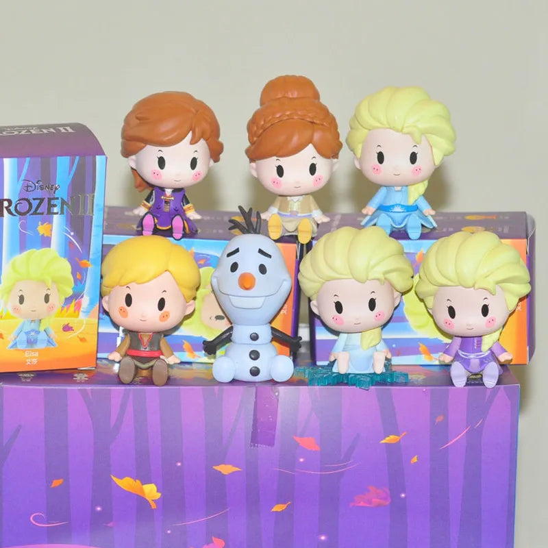Boîte de 7 figurines Reine des Neiges